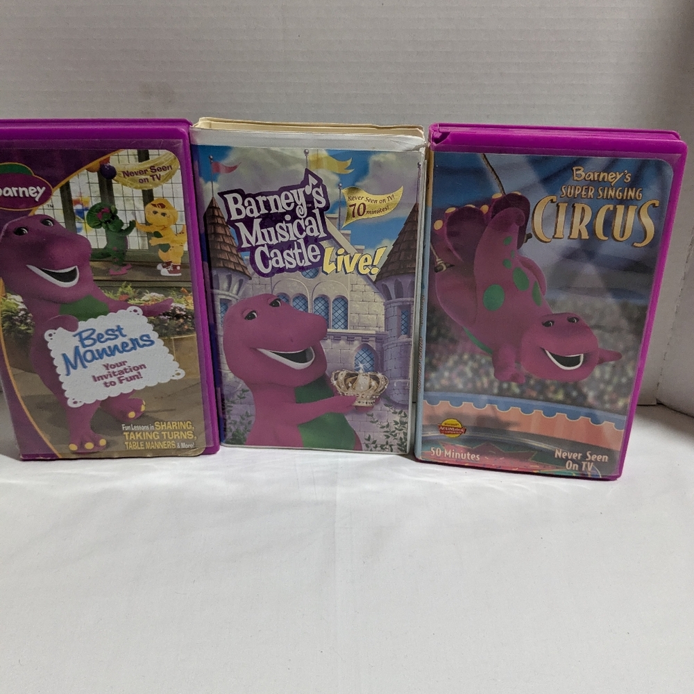 3 Barney VHS Clamshell Best Manners, Musical Castle, Circus tested and works
